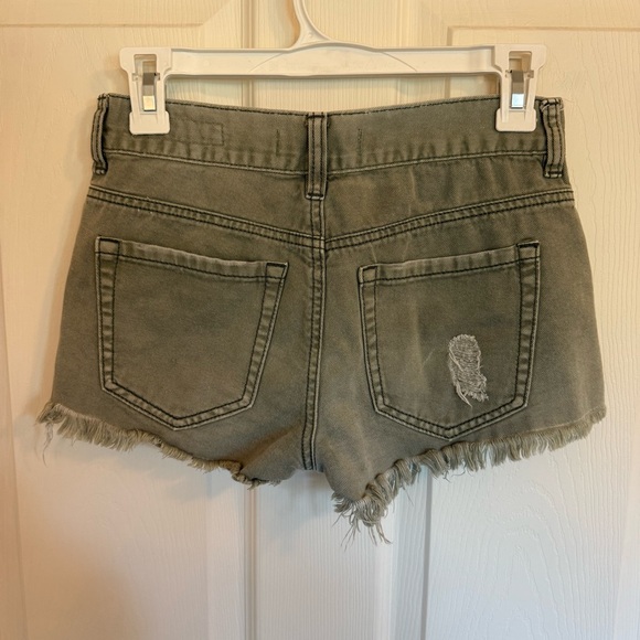 Olive green distressed denim shorts - Picture 6 of 7